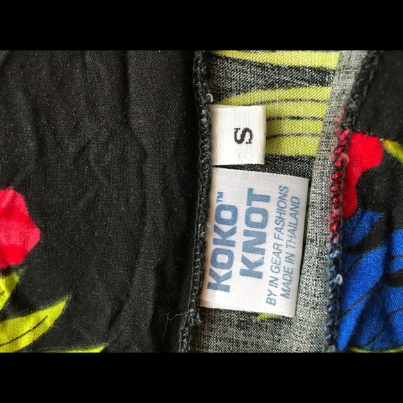 Koko Knot Dress/Cover up w Parrots & Hibiscus - Picture 4 of 8